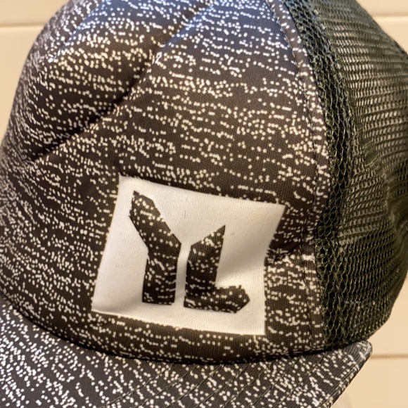 Young life store baseball style hat - Picture 4 of 7